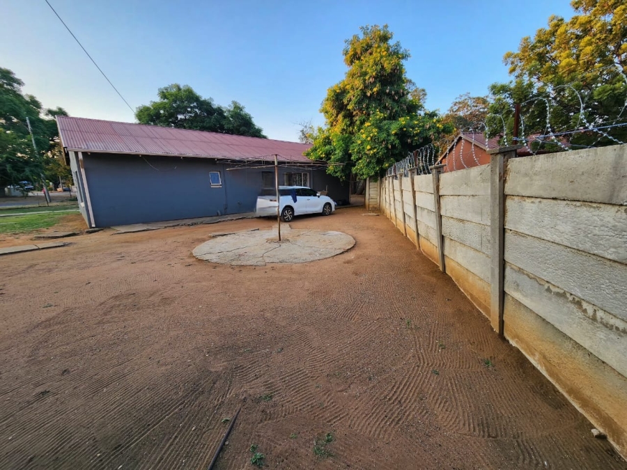 3 Bedroom Property for Sale in Oos Einde North West